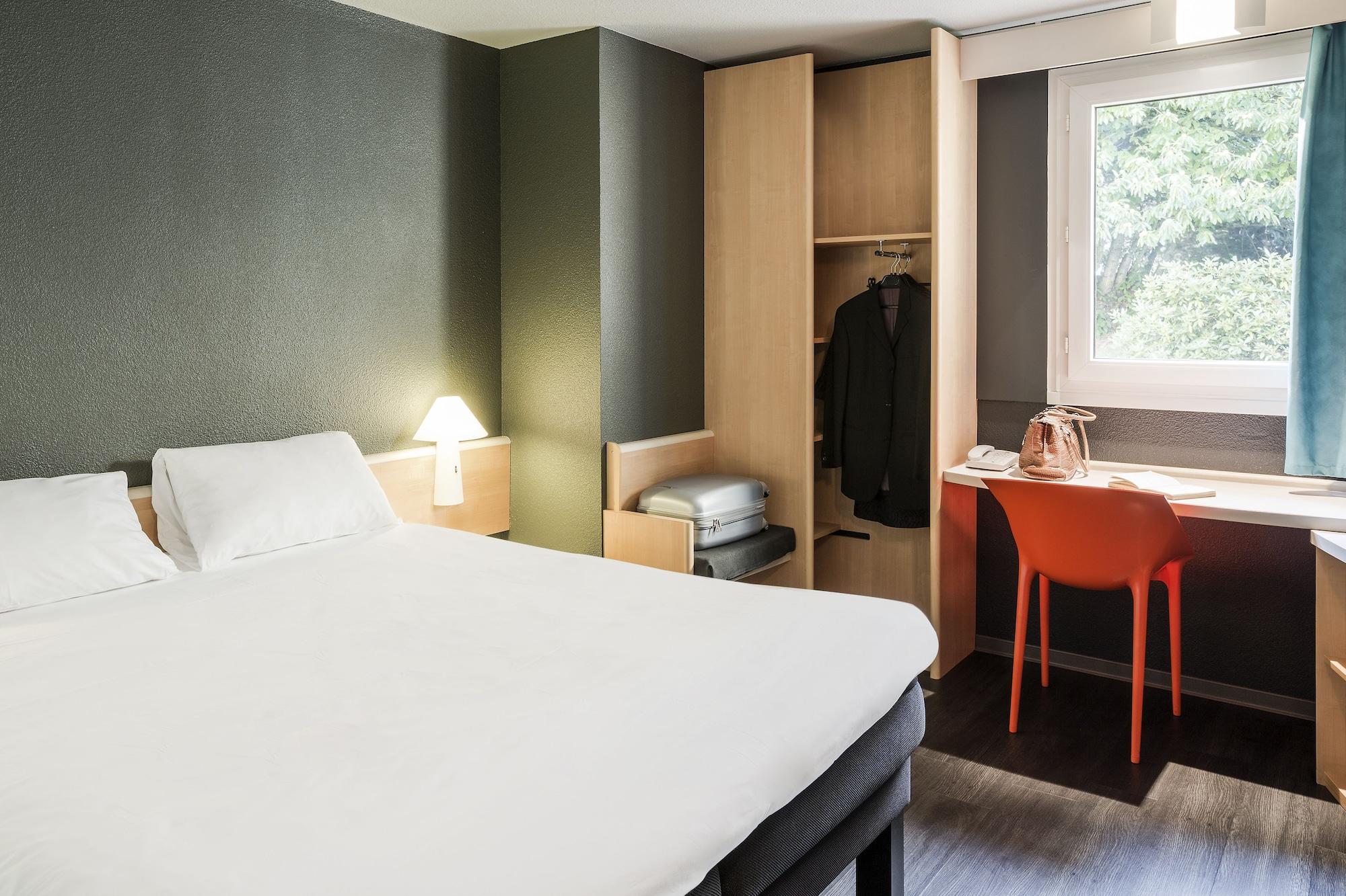 Ibis Rennes Cesson Hotel Exterior foto