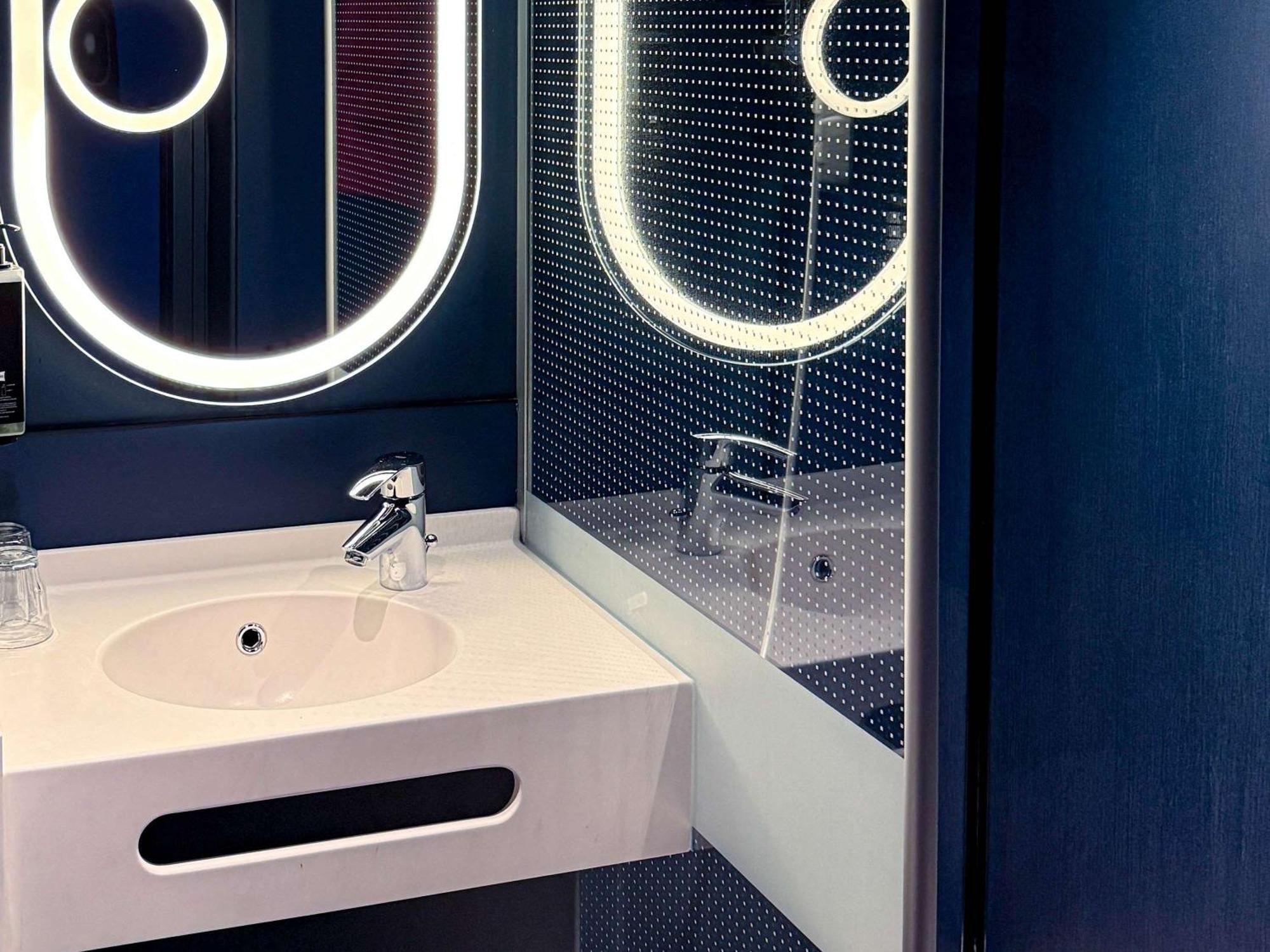 Ibis Rennes Cesson Hotel Exterior foto